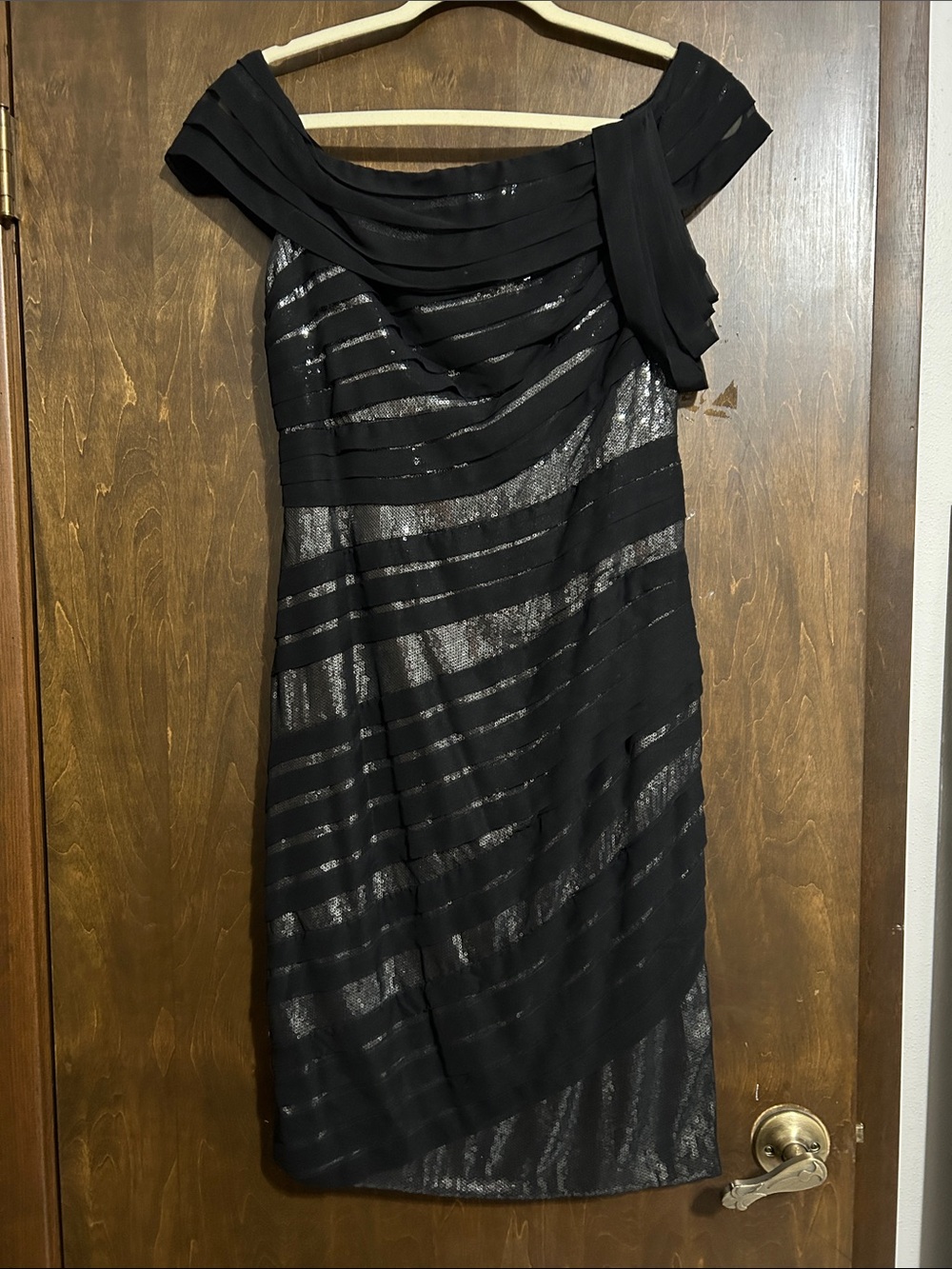 Tadashi Shoji Black One-Shoulder Evening Dress with Sheer Stripe Detail size 6